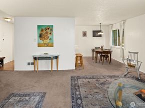 18904 8th Avenue NW 128, Shoreline WA 98177