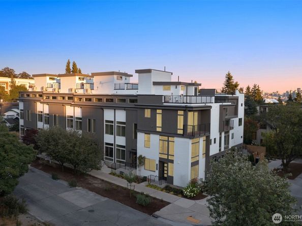4410 Midvale Avenue N, Seattle WA 98103