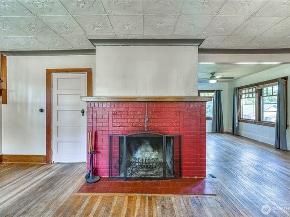 2150 N Callow Avenue, Bremerton WA 98312