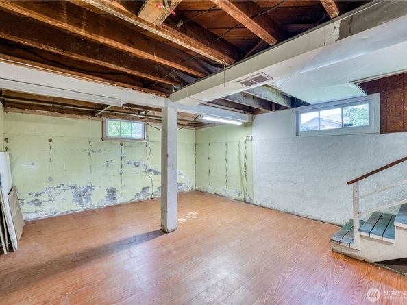 2150 N Callow Avenue, Bremerton WA 98312