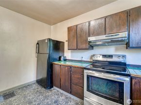2150 N Callow Avenue, Bremerton WA 98312