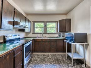2150 N Callow Avenue, Bremerton WA 98312