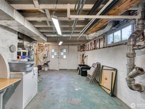 2150 N Callow Avenue, Bremerton WA 98312