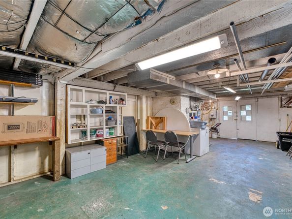 2150 N Callow Avenue, Bremerton WA 98312