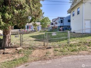 2150 N Callow Avenue, Bremerton WA 98312