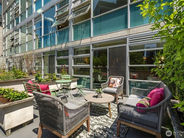2015 Terry Avenue 208, Seattle WA 98121
