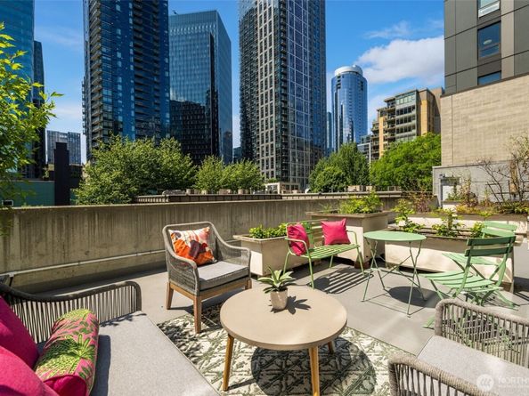 2015 Terry Avenue 208, Seattle WA 98121