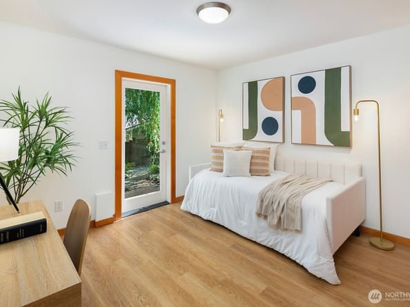1414 25th Avenue B, Seattle WA 98122