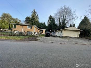 27 SW 102 Street