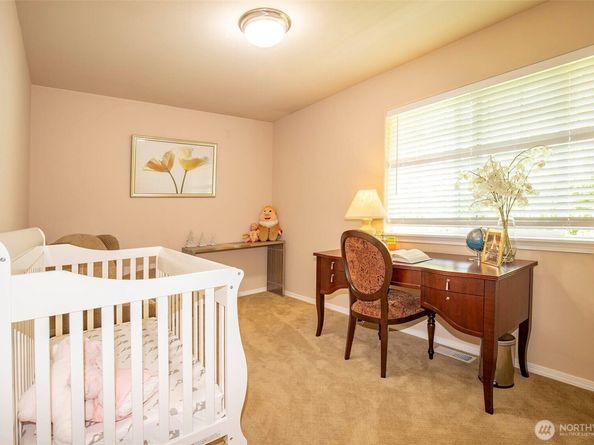 19 198th Place SE, Bothell WA 98012