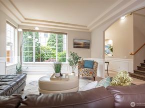 19 198th Place SE, Bothell WA 98012