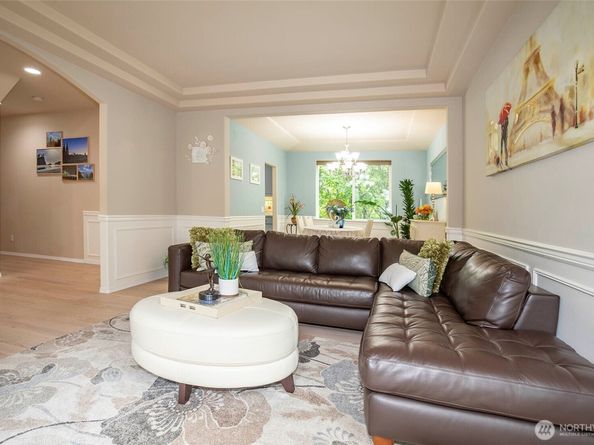 19 198th Place SE, Bothell WA 98012