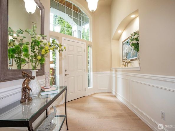 19 198th Place SE, Bothell WA 98012