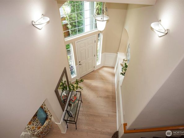 19 198th Place SE, Bothell WA 98012