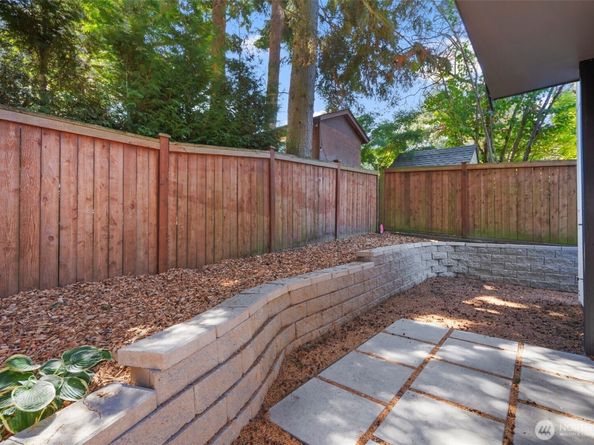 3807 NE 89th Street, Seattle WA 98115