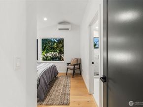 3807 NE 89th Street, Seattle WA 98115