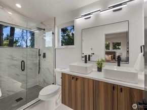 3807 NE 89th Street, Seattle WA 98115