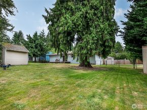 19713 Damson Road, Lynnwood WA 98036