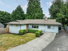 19713 Damson Road, Lynnwood WA 98036