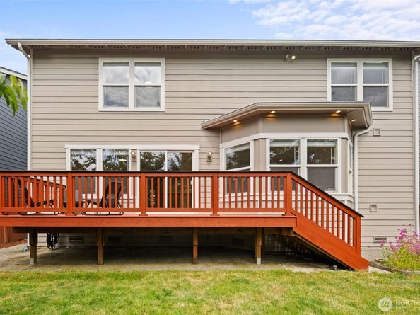 10129 224th Ave NE, Redmond WA 98053