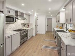 6202 122nd Avenue SE, Bellevue WA 98006