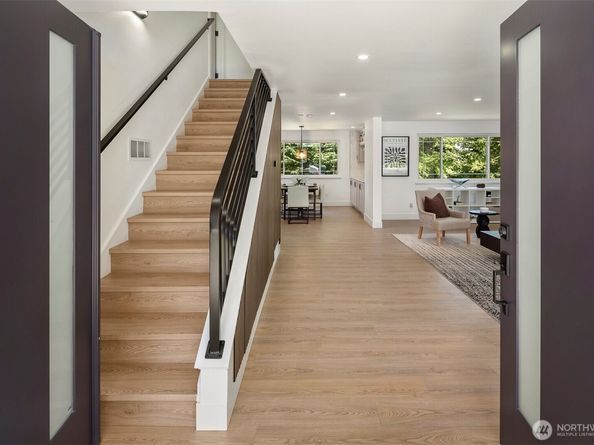 6202 122nd Avenue SE, Bellevue WA 98006