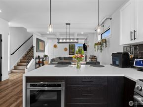 4556 34th Ave S, Seattle WA 98118