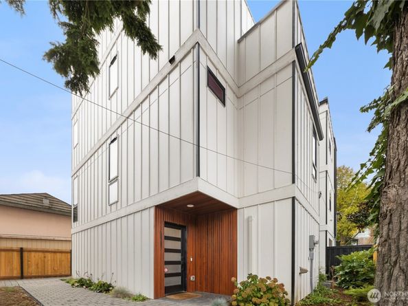 4556 34th Ave S, Seattle WA 98118