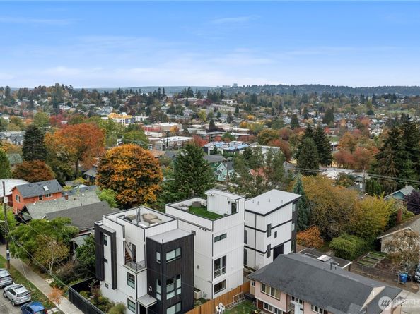 4556 34th Ave S, Seattle WA 98118