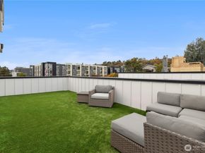 4556 34th Ave S, Seattle WA 98118