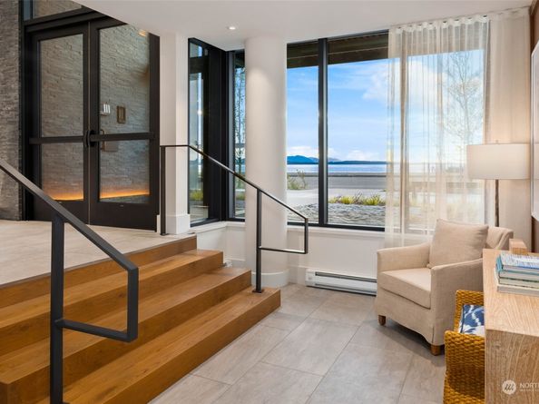 1250 Alki Avenue SW 3H, Seattle WA 98116