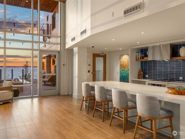 1250 Alki Avenue SW 3H, Seattle WA 98116