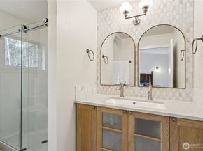 2122 NW Boulder Way Drive, Issaquah WA 98027