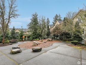 2122 NW Boulder Way Drive, Issaquah WA 98027