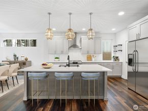 22213 17th Avenue W, Lynnwood WA 98036