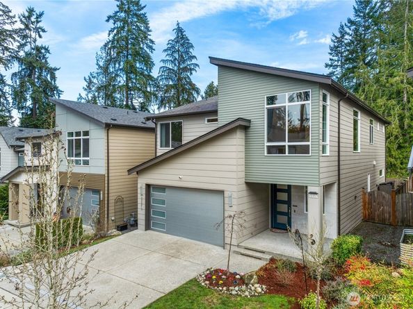 22213 17th Avenue W, Lynnwood WA 98036