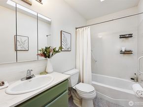 16505 67th Avenue W, Lynnwood WA 98037