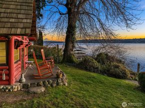 8025 W Mercer Way, Mercer Island WA 98040