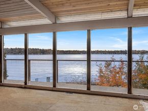 8025 W Mercer Way, Mercer Island WA 98040