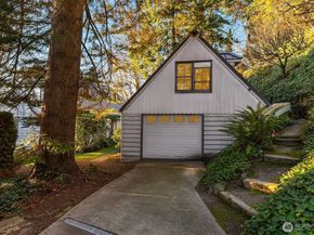 8025 W Mercer Way, Mercer Island WA 98040