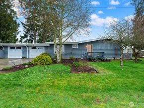4902 NE 7th Place, Renton WA 98059