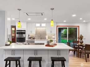 4902 NE 7th Place, Renton WA 98059