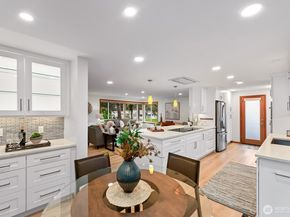 4902 NE 7th Place, Renton WA 98059