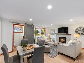 4902 NE 7th Place, Renton WA 98059