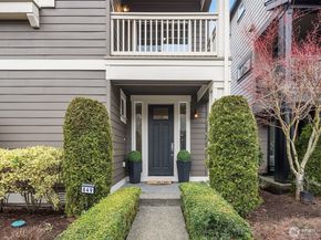 849 Third Avenue NE, Issaquah WA 98029