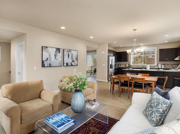 849 Third Avenue NE, Issaquah WA 98029