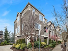 849 Third Avenue NE, Issaquah WA 98029