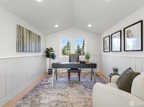 9315 132nd Avenue NE B, Kirkland WA 98033