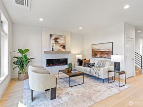 9315 132nd Avenue NE B, Kirkland WA 98033