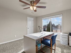 9815 Holly Drive A208, Everett WA 98204